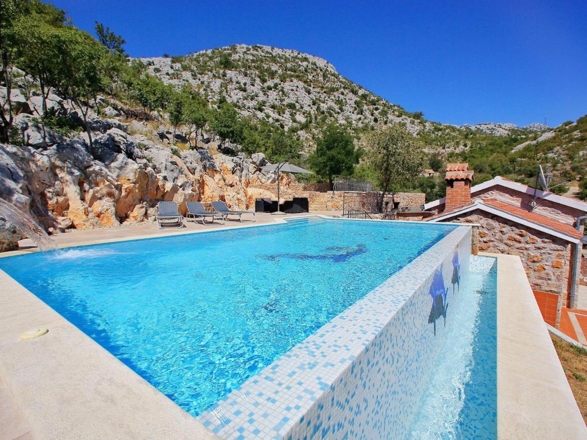 Lovely Holiday Home In Starigrad Luaran gambar