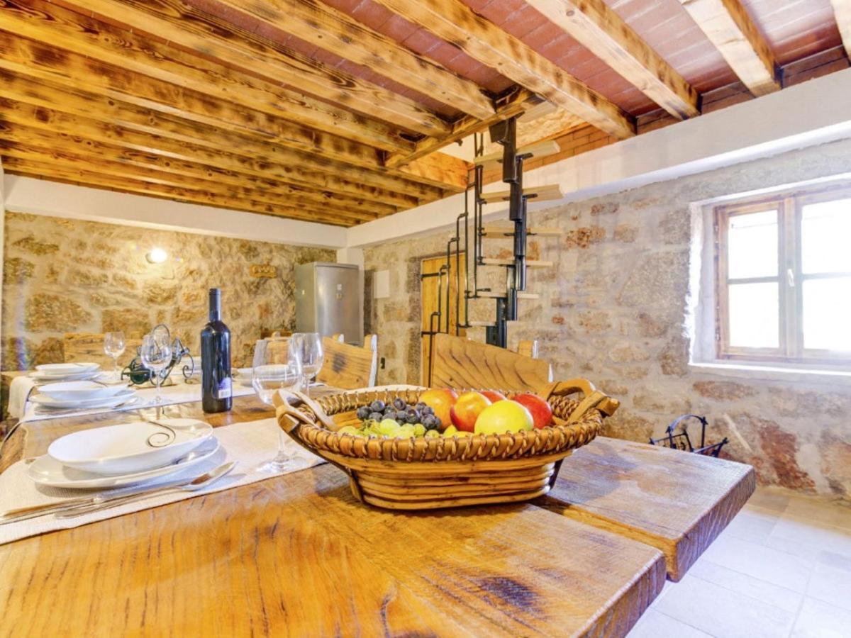Lovely Holiday Home In Starigrad Luaran gambar
