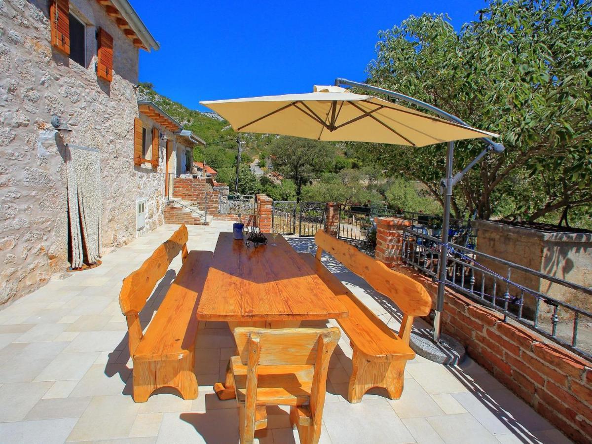 Lovely Holiday Home In Starigrad Luaran gambar