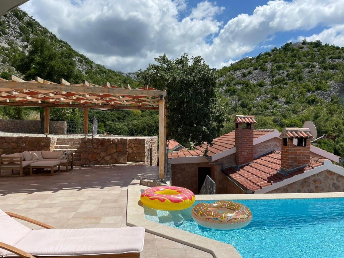 Lovely Holiday Home In Starigrad Luaran gambar